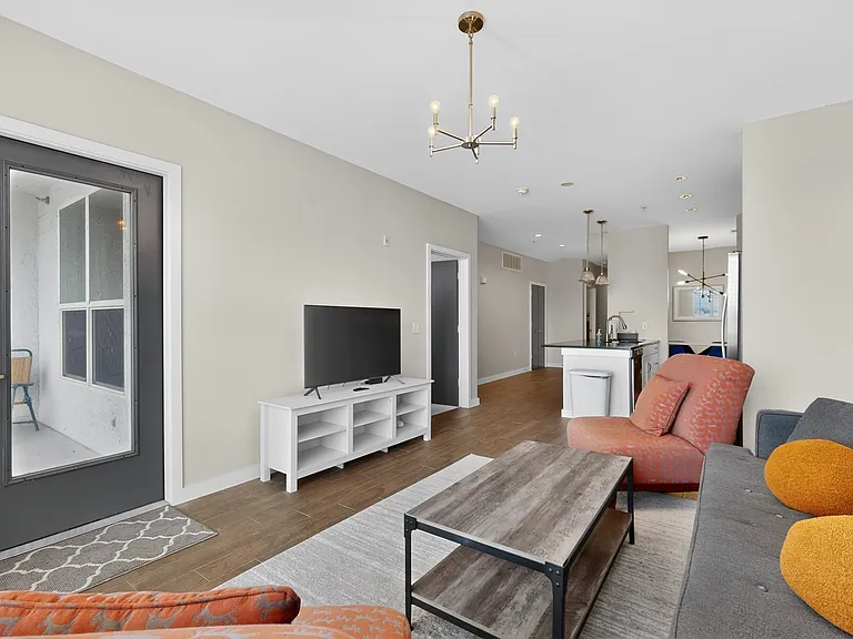 5609 Smu Blvd #306 — Photo 4