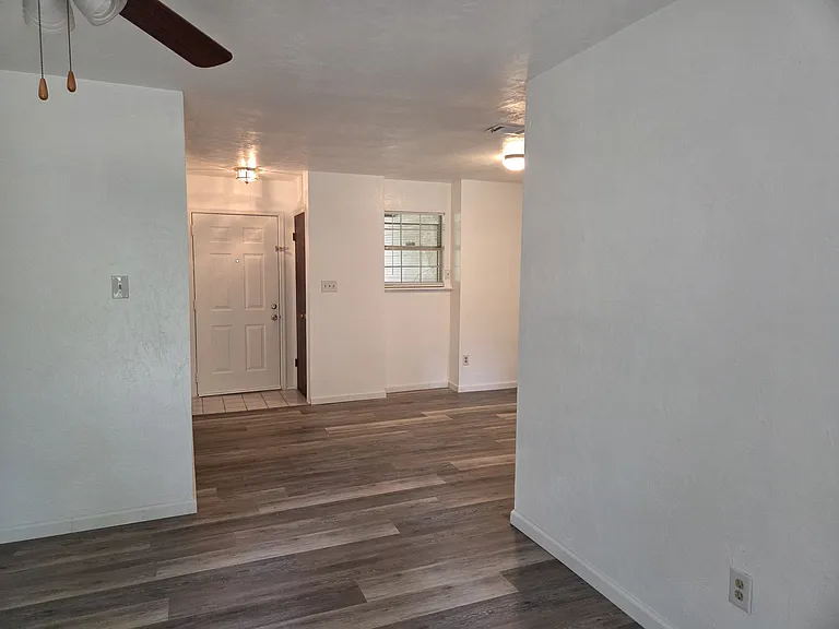 2913 Duffton Loop — Photo 9
