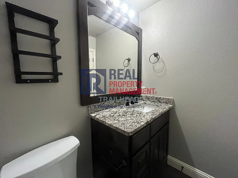 2700 Steepleridge Cir — Photo 13