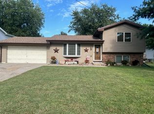 202 Laurie Cir, Neola, IA 51559