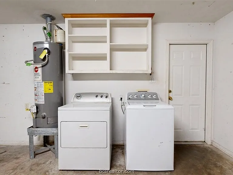 2404 Trace Mdws — Photo 25