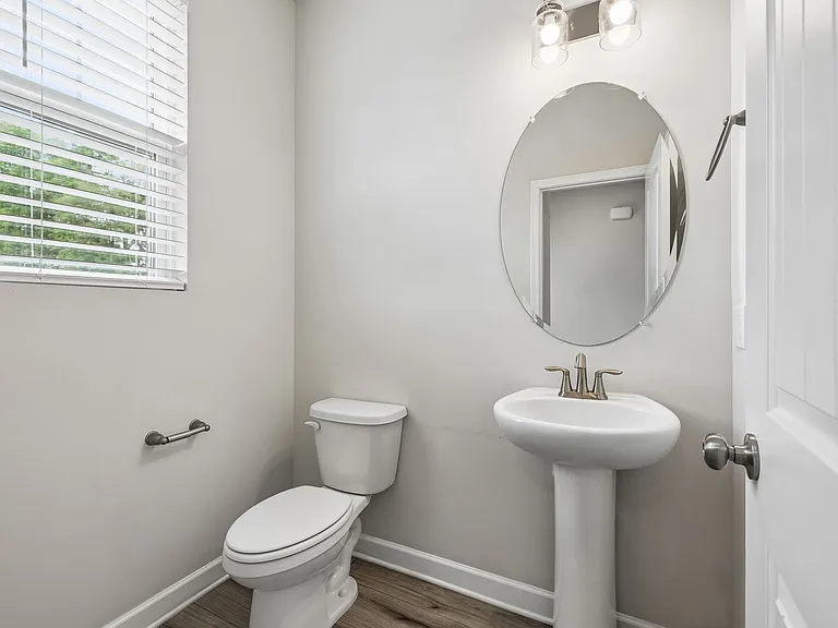 574 Becks Pl — Photo 5