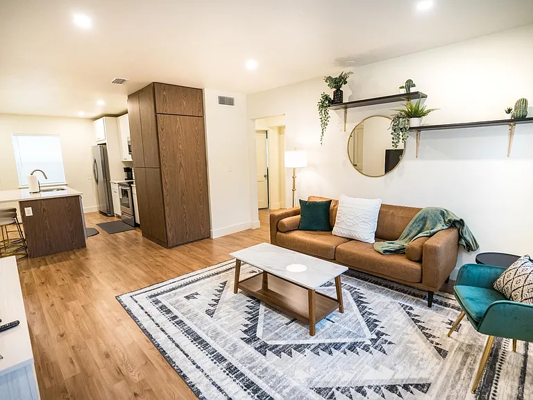 2160 Riverside Ave #2 — Photo 1