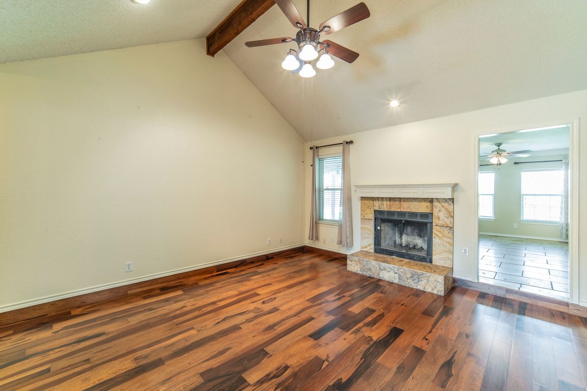 next background image