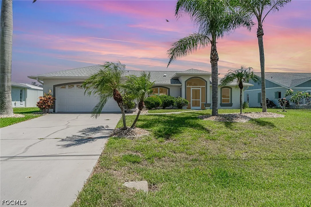 3 bed, 2.0 bath, 1513 sqft, $8,500 — Photo 2