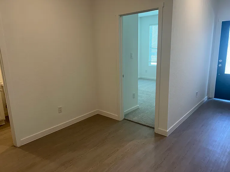 2272 Monument Hl — Photo 25