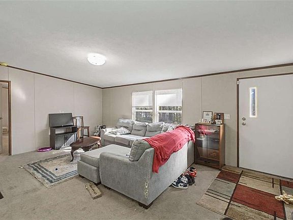 5th image of 1343 Prior Station Rd