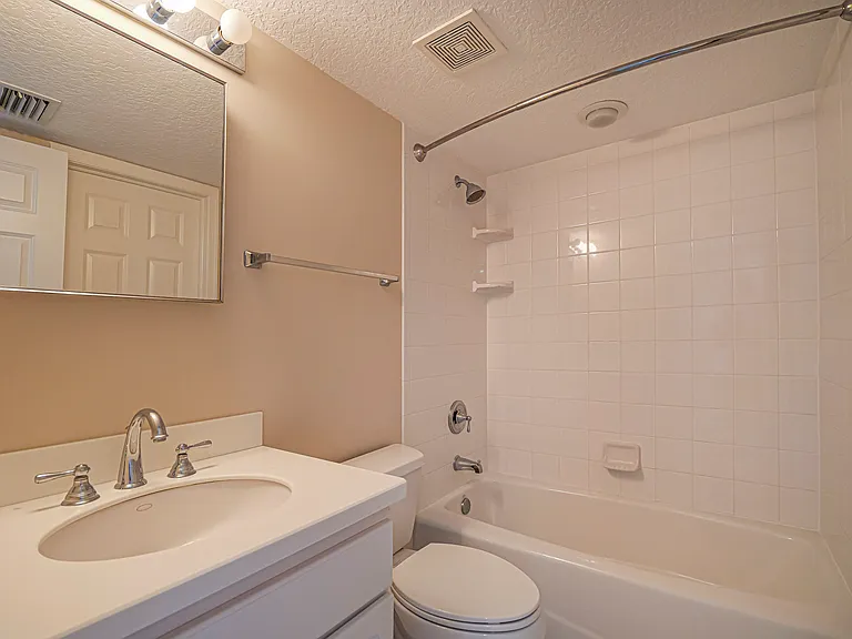 2700 Ocean Dr #208S — Photo 31