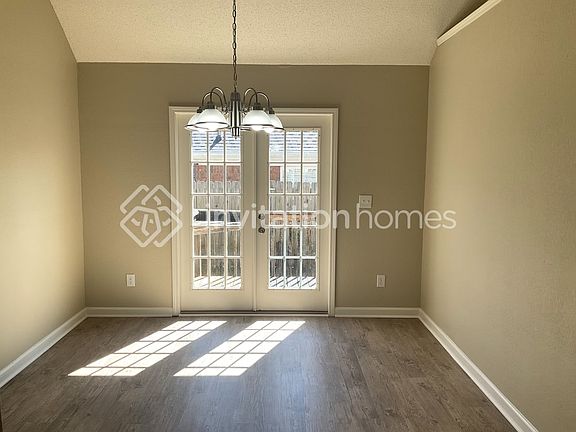 5th image of 2842 Newtons Crest Cir
