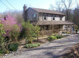 401 Tilhance Rd, Hedgesville, WV 25427