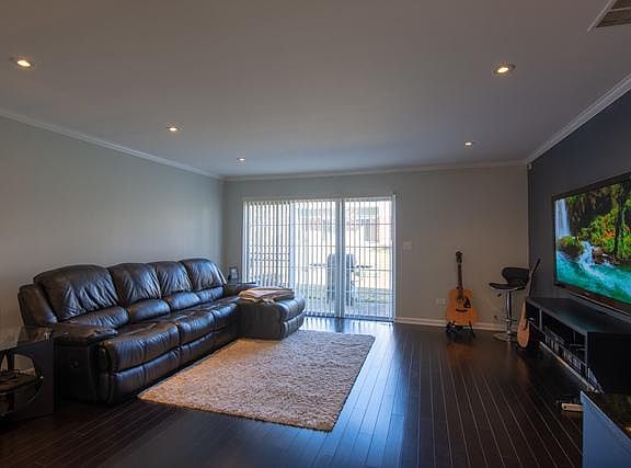 4th image of 1804 Grove Ave #0