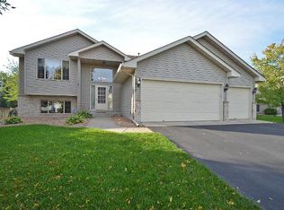 10912 Fox Hollow Ln N, Champlin, MN 55316