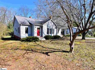 110 Owings St, Laurens, SC 29360