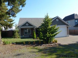 625 N Garfield St, Mount Angel, OR 97362