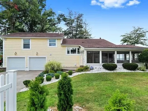 1509 Park Ave, Sylvan Beach, NY 13157