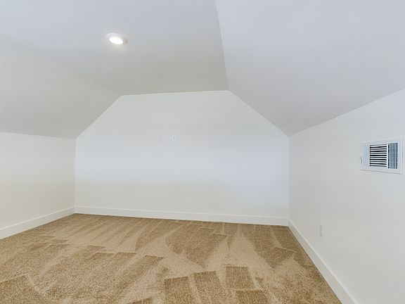 3rd image of 470 Arsdale Ave #29-202