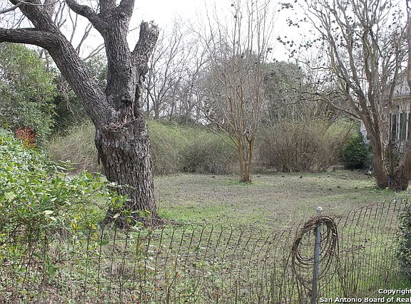 4th image of 11497 E Fm 1518 N