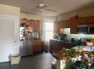 117 S 44th St #1F, Philadelphia, PA 19104