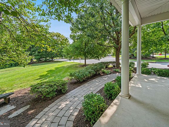 5th image of 100 Potters Pond Dr
