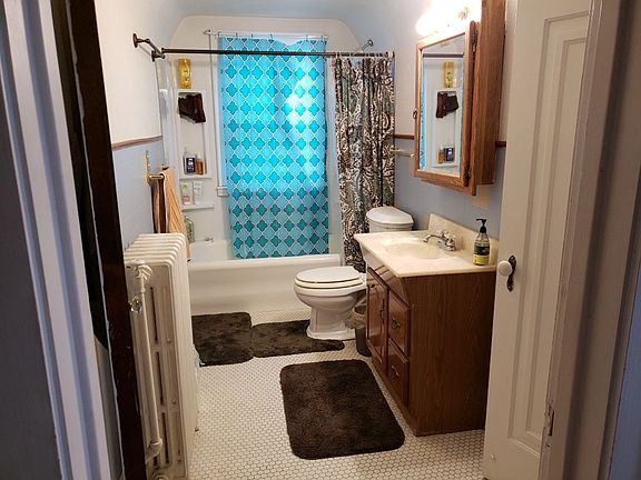 4th image of 117 Eau Claire Blvd