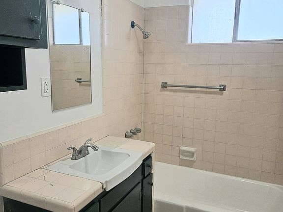 5th image of 34978 Avenue C #2