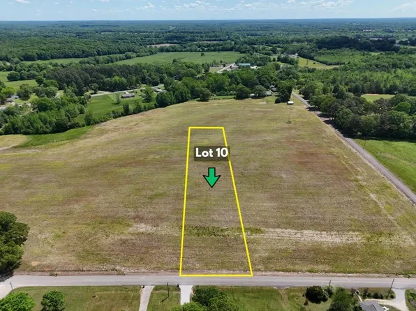 592 County Road 263, Florence, AL 35633