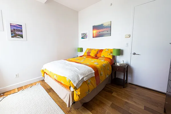 Rented by Warburg | media 14