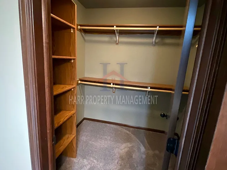 3210 E 3rd St — Photo 33