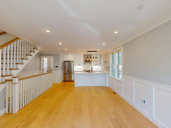 83 Alpine St Unit 3, Somerville, MA 02144