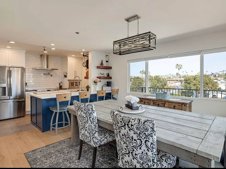 230 S Catalina Ave #301 — Photo 15