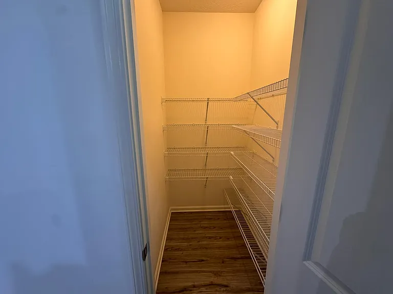 1710 Foudray Cir S — Photo 8
