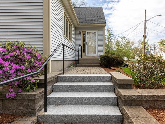 2nd image of 55 Norma Drive #10