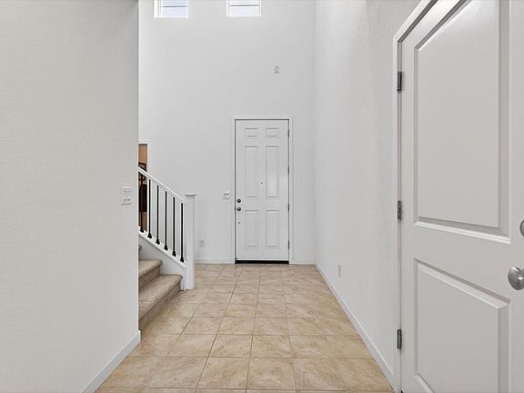 4th image of 620 River St