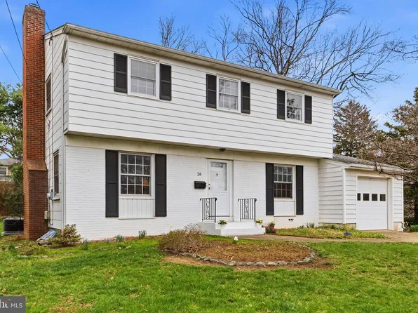 26 Lawnside Dr, Lawrence Township, NJ 08648