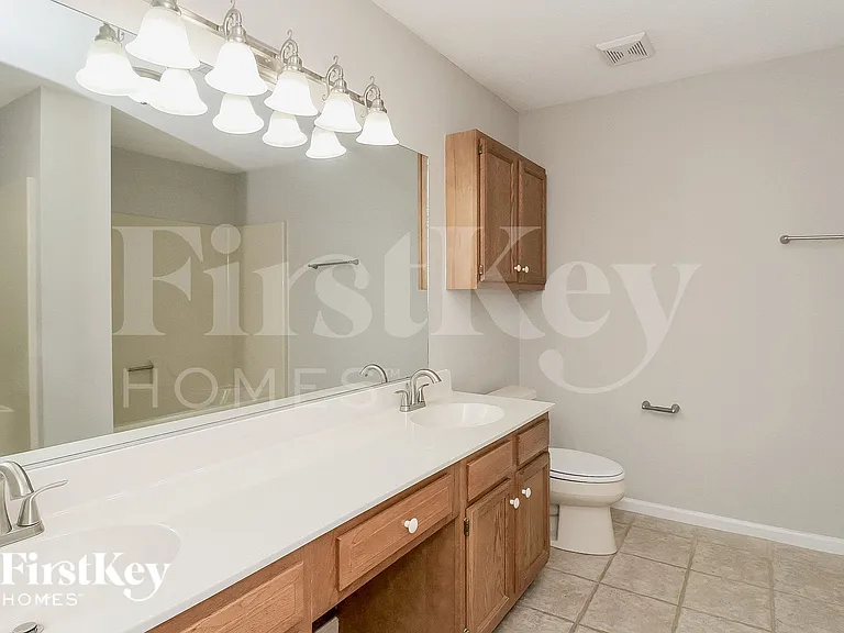 2105 Mirus Ct — Photo 11