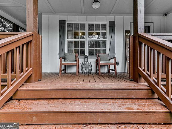3rd image of 351 Danburg Ct