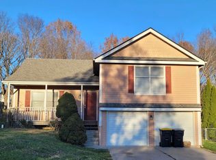 6109 N Harden Ct, Kansas City, MO 64151