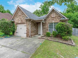 2119 Willow Glenn Dr, Birmingham, AL 35215