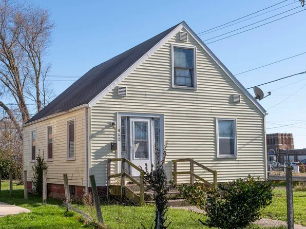 842 S Falcon St, South Bend, IN 46619