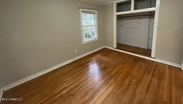 403 S Laurel St — Photo 4