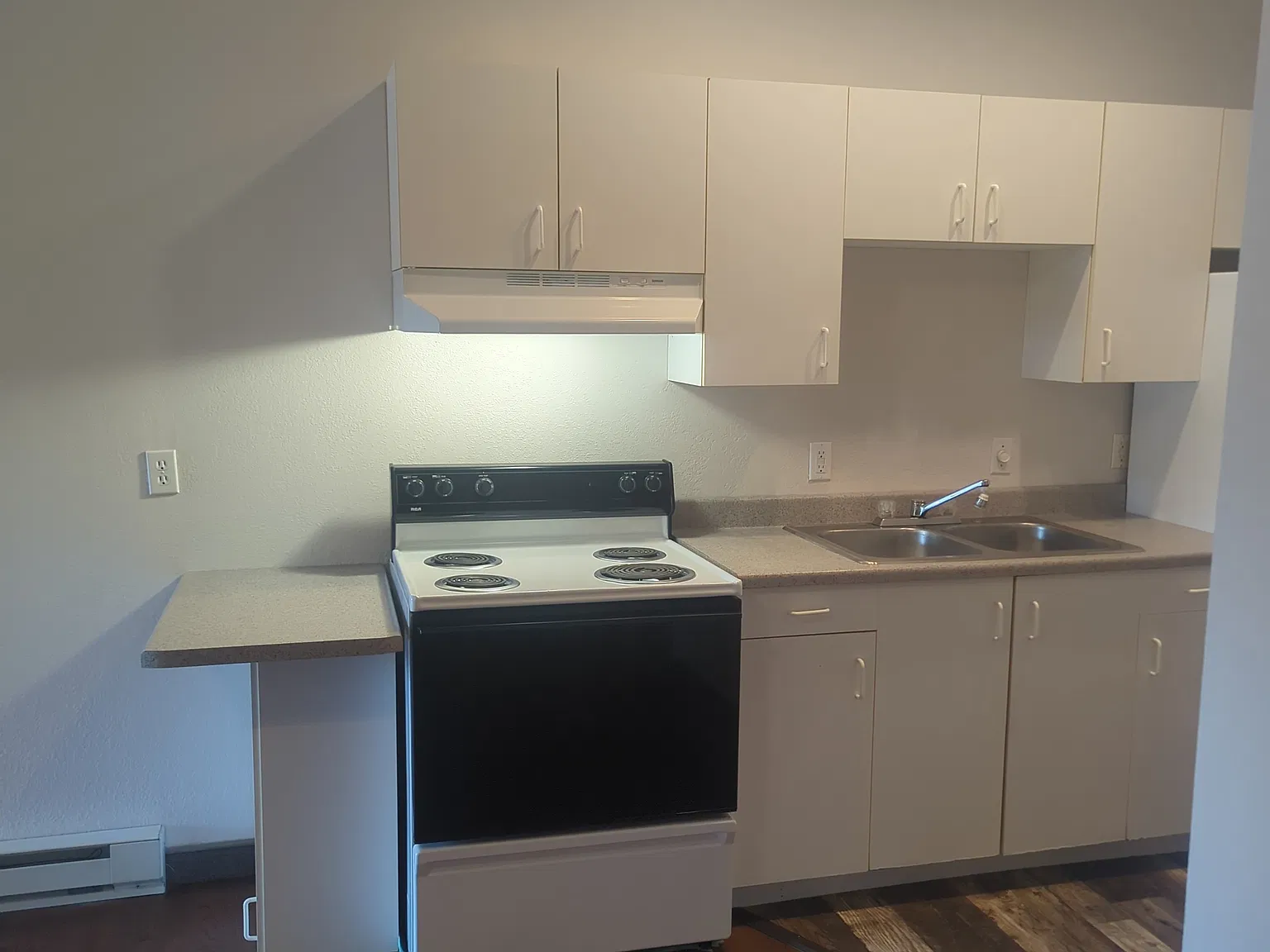2 bed, 600 sqft, $950 — Photo 4