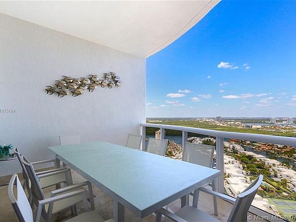 5th image of 16001 Collins Ave APT 3106