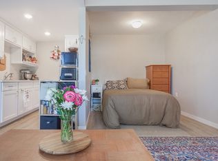 1154 Emerald St #3, Madison, WI 53715