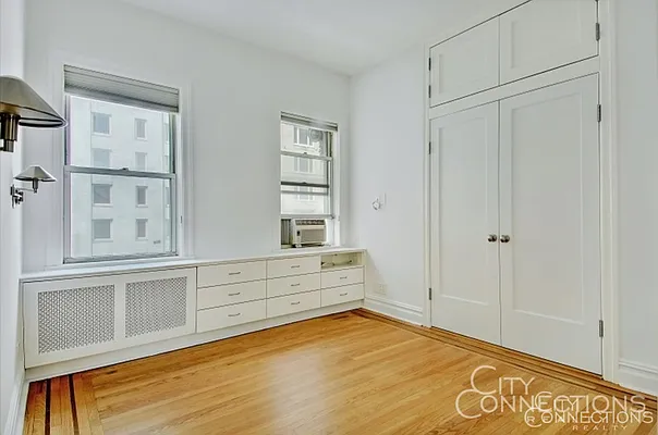 Rented by City Connections Realty | media 8