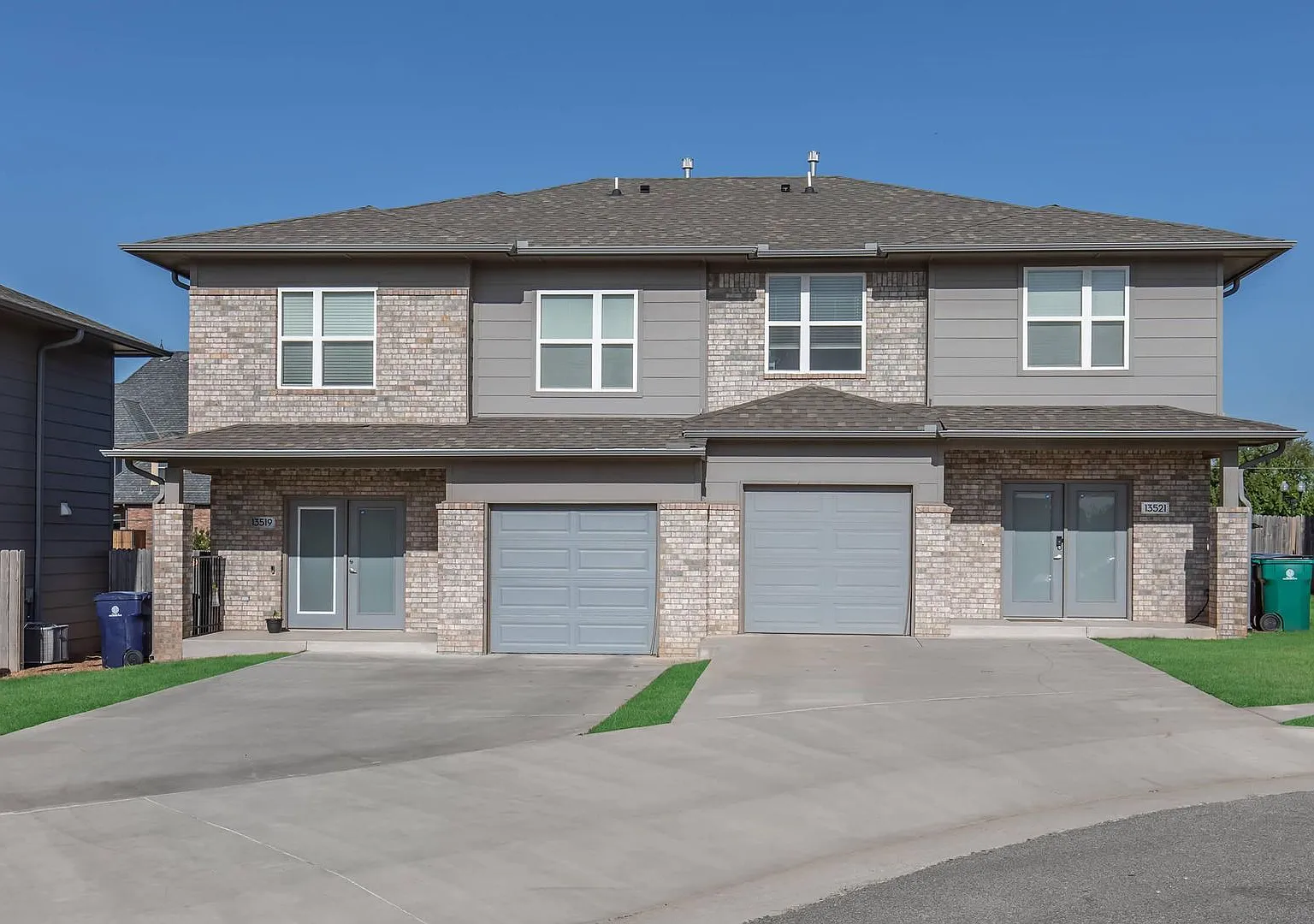 Afton Grove Townhouses — Photo 1
