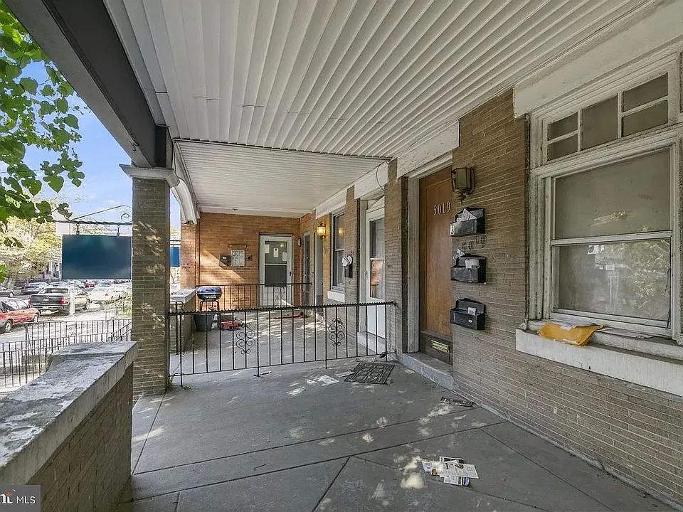 5019 Walnut St #1