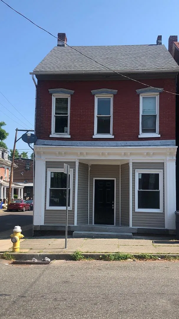 343 Chestnut St - 2 — Photo 4