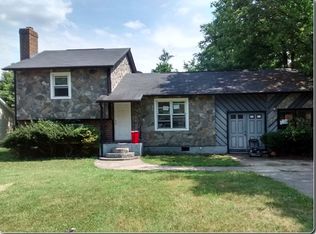 7242 Newell Acres Dr, Charlotte, NC 28215