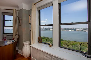 Rented by Rita S Citrin, LREB