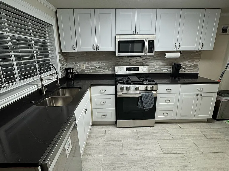 701 Monticello Dr #201 — Photo 14